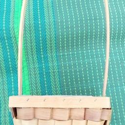 Woven bamboo hanging basket , woven bamboo storage basket can be used as a flower basket, as lined with plastic, so fill it with soil, silca gel balls, moss, etc. Solid wooden base.

Approx H50 W 25cm

Local collection preferred or can be posted out at extra costs.