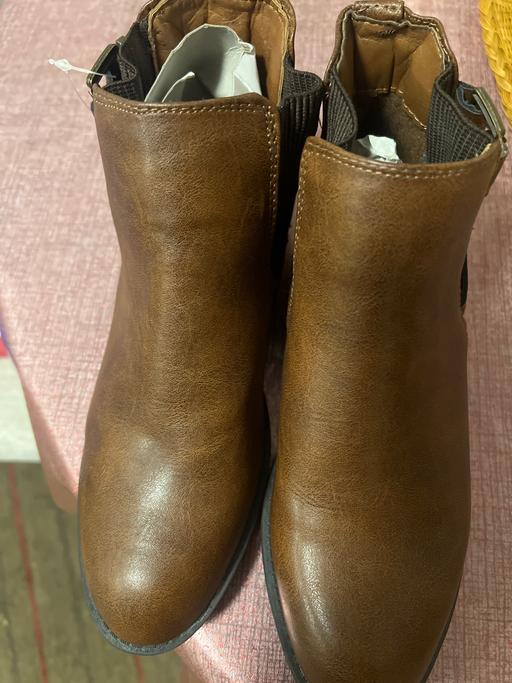 Buy & Sell East London Bow Church - DLR Station - East London - Photos for Ladies ankle boots