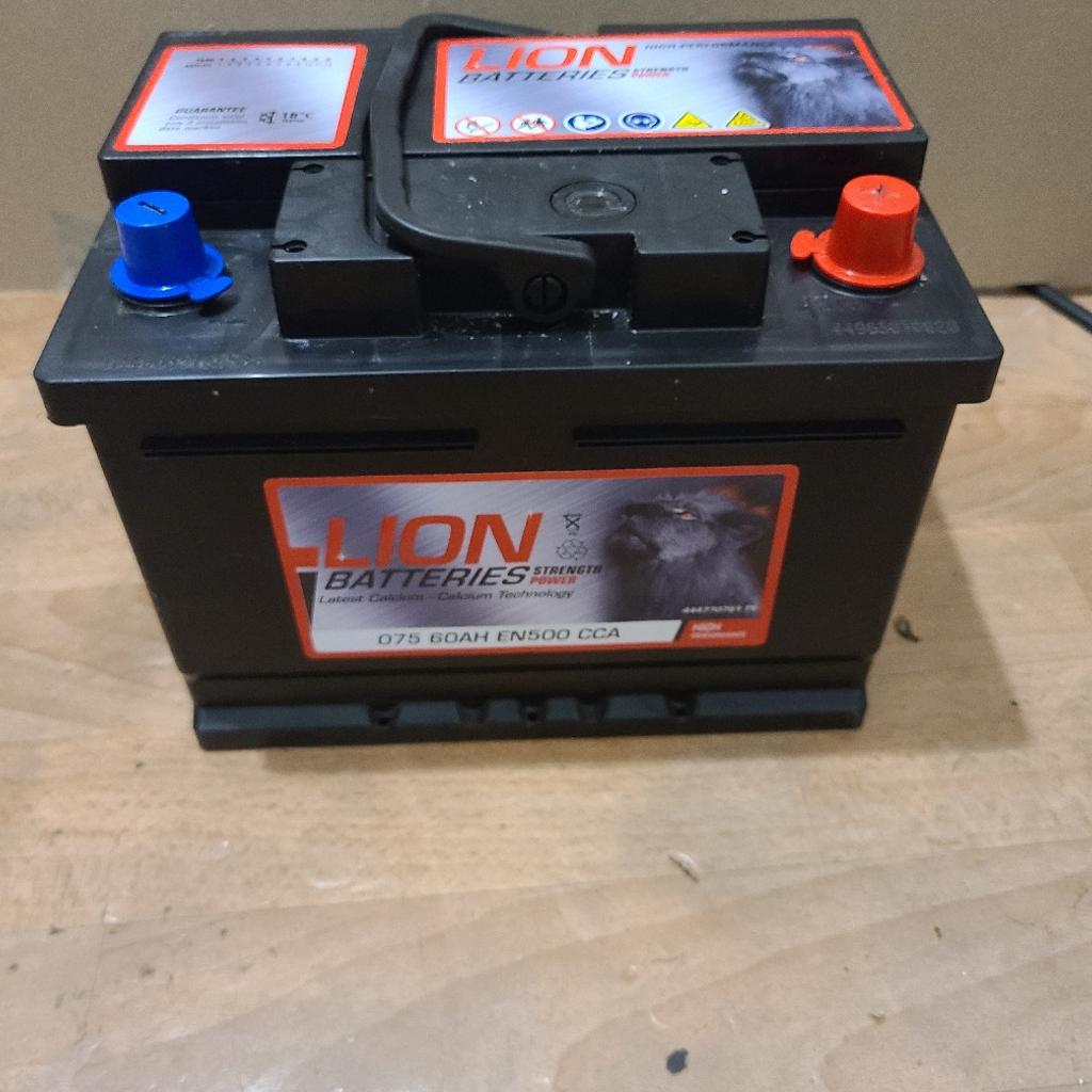 12V 075 CAR BATTERY 60AH 500A HEAVY DUTY SEALED - NEW

DIMENSIONS

242MM × 175MM x 175MM approx

Brought new from Euro Car Parts.
Use only once to jump start a dead battery on a Ford Fiesta.

Collect from Walsall WS3