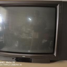 Fernseher Loewe mit FB, diagonale 70cm, kein Defekt, nur Abholung 30€ VB
