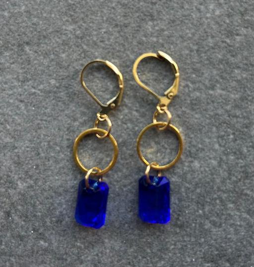 Buy & Sell Hertfordshire Dacorum - Photos for Yellow gold hoop and crystal earrings