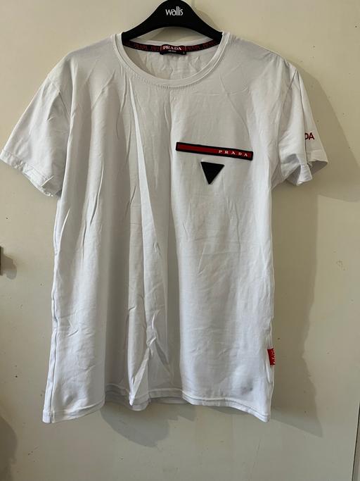 Buy & Sell South West London Norbury - South West London - Photos for Men’s Prada T-Shirts size L