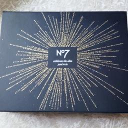 No7 Gift Box Skin Care Make Up.
RRP £60.
New&sealed.

Collection WS2
Postage PayPal ONLY
Delivery local+fuel.

Also please see my 5* reviews for reassurance on service and products.
Thank you for reading and please see my other items for multiple purchases discounts.