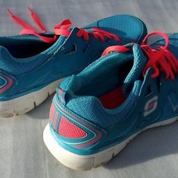 Sketchers Trainers

Worn a few times, so plenty of good miles left. Need to double the size as listing friend's items.

Local collection preferred or can be posted out at extra costs.