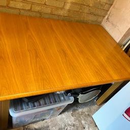 Beautiful oak extendable m&s table with six matching chairs

stored in garage

cash only