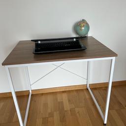 Holz mit Eisen-Gestell Computertisch Bürotisch Schreibtisch PC Tisch Arbeitstisch Esstisch
Gesamtmaße: 60 x 70 x 80 cm (B x H x L)
Ohne Inhalt