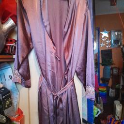 ladies purple dressing gown size 24 collection only