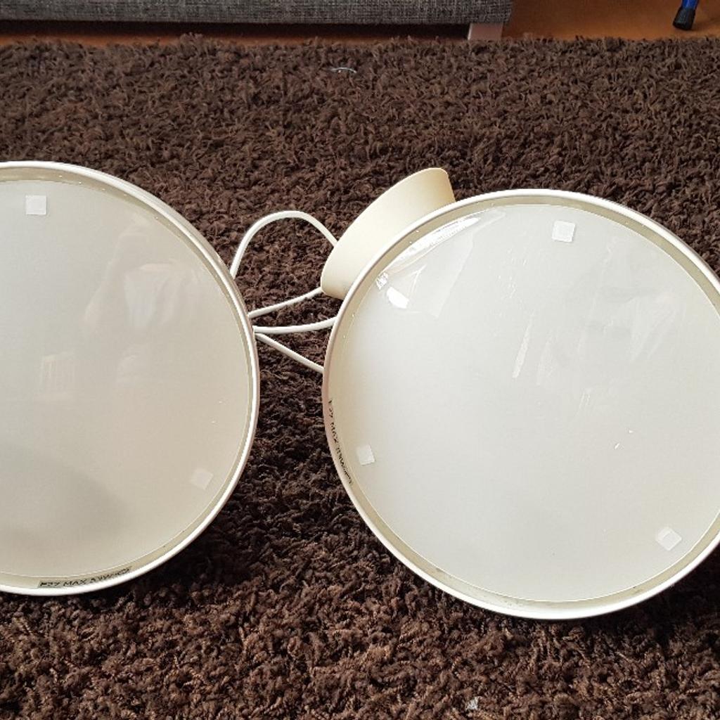 2 Ikea Snöig Deckenlampen abzugeben. Farbe: weiß/beige, Höhe ca 20cm, Durchmesser ca 26, Zustand: sehr gut
Beide zusammen € 20,00, Einzeln: € 12,00.