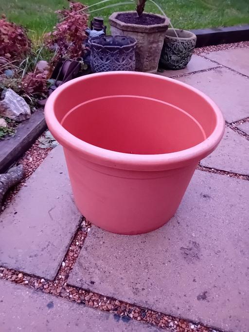 Buy & Sell Kent Canterbury - Photos for PLASTIC TERACOTTA 50cm GARDEN POT