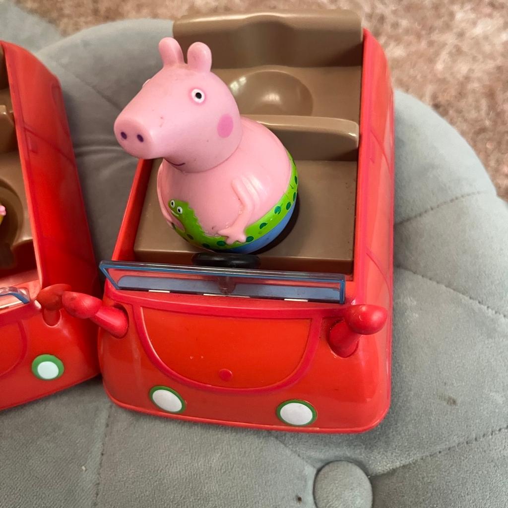 2 Peppa pig cars & figures
Cars are push along vgc & figures pick up m23
I have listed other Peppa pig items