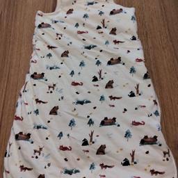 very good clean condition from primark
2.5 tog 
☀️buy 5 items or more and get 25% off ☀️
➡️collection Bootle or I can deliver if local or for a small fee to the different area
📨postage available, will combine clothes on request
💲will accept PayPal, bank transfer or cash on collection
,👗baby clothes from 0- 4 years 🦖
🗣️Advertised on other sites so can delete anytime