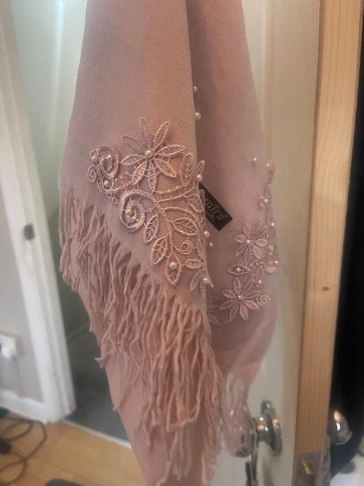 Buy & Sell North West London Grahame Park - North West London - Photos for Scarf