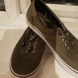 Men's grey canvas Van's, new not worn,size 9. web sites £57.99.now only £29.pick up only
