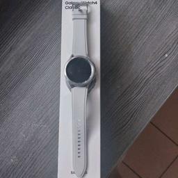 verkaufe meine Samsung Galaxy Watch 4 Classic, da ich sie sehr wenig genutzt habe.

Überhaupt keine Gebrauchsspuren.

Inkl. original Verpackung und Ladekabel

Keine Garantie oder Gewährleistung