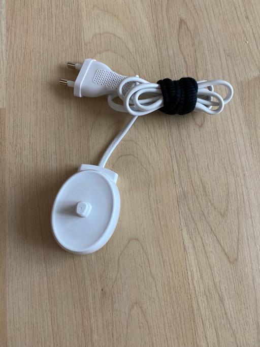 Buy & Sell West London Hounslow - Photos for Oral-B/Braun toothbrush charger