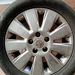 Original Vauxhall Alufelgen in 16 Zoll, Reifen sind nicht mehr zu gebrauchen.