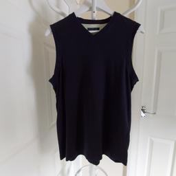 Vest "Ted Baker"London

Dark Navy Colour

 Good Condition

Actual size: cm and m

Length: 68 cm front

Length: 69 cm back

Length: 45 cm from armpit side

Shoulder width: 39 cm

Volume hands: 44 cm

Breast volume: 1.00 m – 1.10 m

Volume waist: 1.00 m – 1.10 m

Volume hips: 1.00 m – 1.10 m

Size: 4, L -14 (UK) Eur 40, US 10

 50 % Cotton
 50 % Modal

Made in Heaven