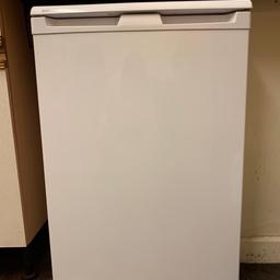 Great fridge with freezer compartment

 Collection from Burnaston village