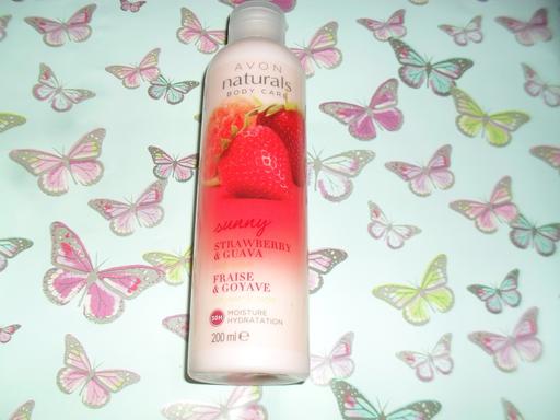 Buy & Sell Barking and Dagenham Dagenham - RM8 - Photos for strawberry & guva body lotion 80p each new