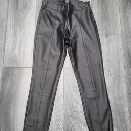Zara Womens Black Leather Leggings Size ; M/10 
Used good condition!