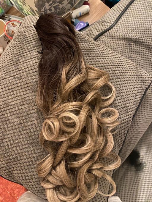 Buy & Sell Derbyshire North East Derbyshire - Photos for Clip on curly ponytail