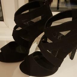 New Look black suede and net shoe,size 5,brand new, never been worn .still has labels on £27.99 now only £10. ideal for those christmas party clothes,from a smoke free home.