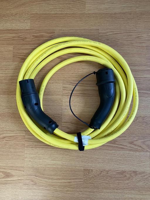 Vehicles North West London Frognal - North West London - Photos for Genuine Harting VW Group Charging Cable