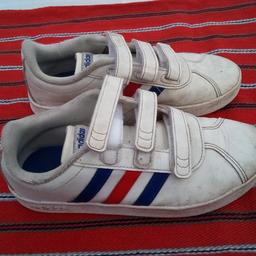 Adidas Boys Unisex Kinder VL Court Sneakers/ Trainers UK 2

No time to wash these as may come out great.  Super clear out, so unable to wash & dry.

Local collection preferred or can be posted out at extra costs.