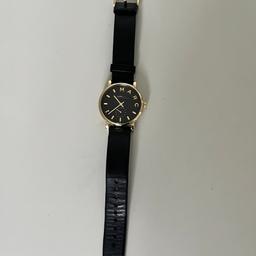 Marc Jacobsen Lederarmband Uhr in schwarz Gold