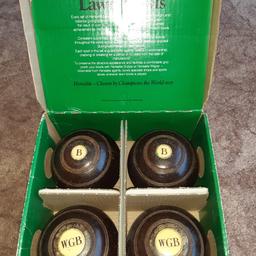 Henselite lawn bowls, Classic, Deluxe, Medium, Size - 1, Black.
Used and boxed, as per photos.
Cash and collection only from Stanwick.