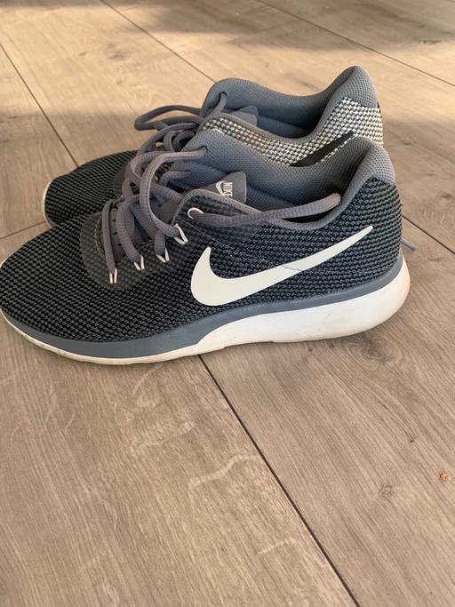 Buy & Sell West Midlands - Photos for Nike trainers