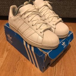 Adidas superstar, white. Very good condition.
Size 6 UK.
Please check my page, will give you a discount for +2 items.