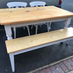 Beautiful 5ft farmhouse table and chairs with bench.
Collection preferred but can deliver at extra cost, depending where abouts to.
Thank you