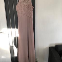 LOVERLY DRESS IT A SIZE 16 BUT IT IS MORE LIKE A 14 SO IT IS PERFECT FOR A SIZE 14 NEVER WORN GREAT BARGAIN CASH ON COLLECT ONLY