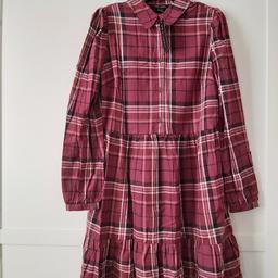 New Look 14 Checked Shirt Dress Buttoned Up Long Sleeves Smock Style. Ladies and Women. Excellent condition, just not my size.