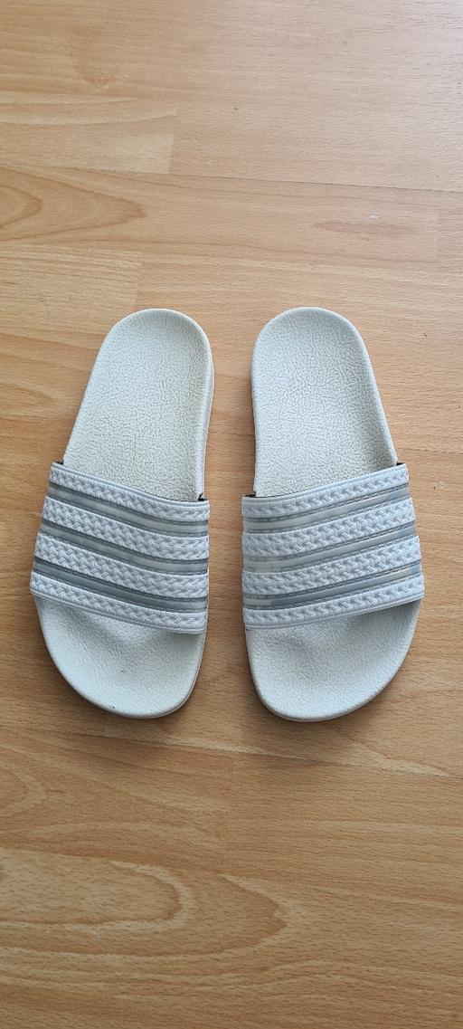 Buy & Sell South East London Croydon - Photos for Unisex Adidas Sliders