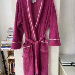Used but good condition Primark robe size 14-16