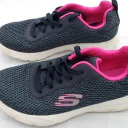 Skechers Ladies Air Element Memory Foam Trainers Shoes RRP £79.99 UK 3.
Colour:Navy
SN81318L

SKECHERS low profile lace up trainers with Air Cooled Memory Foam cushioning and Sketch-Air shock absorbing midsole for ultimate comfort.
Branding to the tongue, side and heel.
Textile upper and lining.
Lace fastening.
Lightly padded ankle.

Air Cooled Memory Foam cushioned comfort insole.
Skech-Air shock absorbing midsole.
Flexible traction outsole.

Local collection preferred or can be posted out.