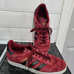 Suede Adidas Gazelle trainers size 7 in good used condition