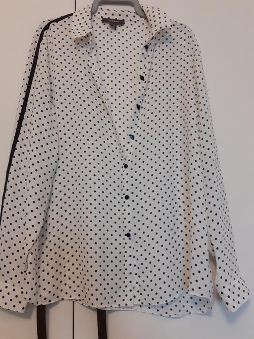 Buy & Sell West Midlands Walsall - Photos for Ladies spotted blouse