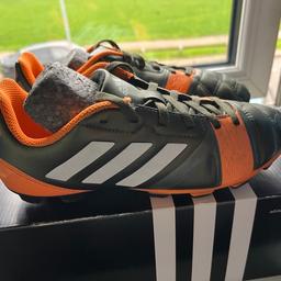 Worn twice boys size 4 football boots plastic studs
Excellent condition
collection only from E6 5TG
Sorry cannot post