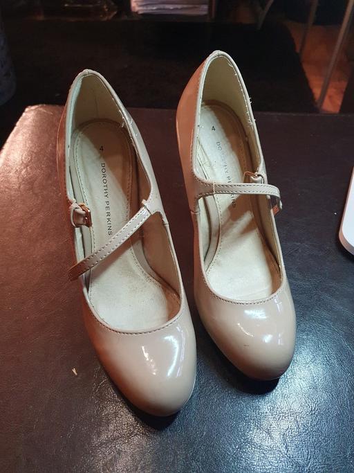 Buy & Sell South East London Surrey Quays - South East London - Photos for Cream High Heels Size 4