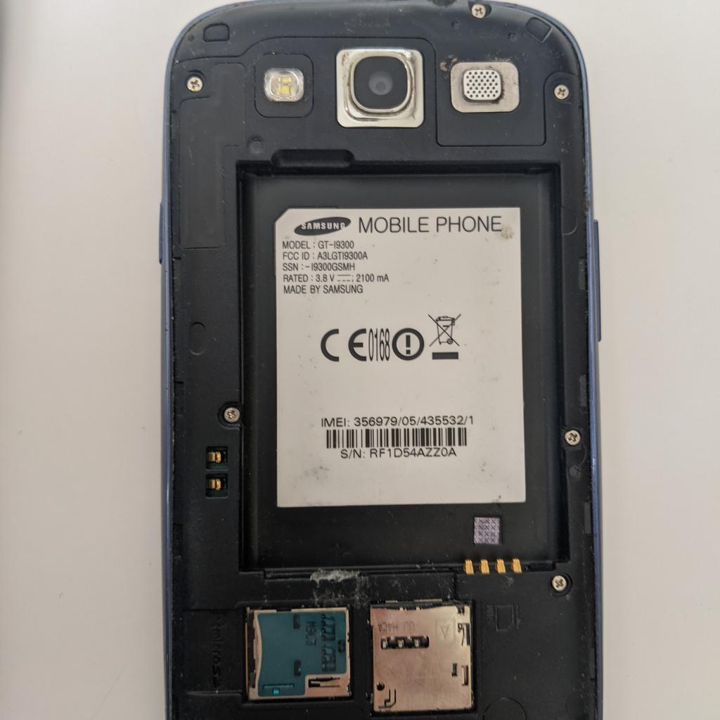 Samsung Galaxy S3 Neo mit starken Gebrauchsspuren
offen für alle Netze
Super AMOLED Display
16 GB Speicher
8 Megapixel Kamera
Display hat Glasbruch
Samsung Galaxy S III Neo (GT-I9300)
Bluetooth 4.0, USB, WLAN, NFC

 Preise sind Abholpreise. Der Verkauf erfolgt unter Ausschluss jeglicher Gewährleistung. Der Ausschluss gilt nicht für Schadenersatzansprüche aus grob fahrlässiger bzw. vorsätzlicher Verletzung von Pflichten des Verkäufers sowie für jede Verletzung von Leben, Körper und Gesundheit. Keine Garantie, keine Rücknahme, keine Rückabwicklung, keine Rückgabe. Gekauft wie gesehen.