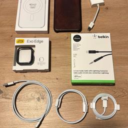 - iPhone 14 Clear Case mit MagSafe(gebraucht mit minimalen Gebrauchsspuren) - 45€

- iPhone 8 Plus / 7 Plus Leder Case – Sattelbraun(gebraucht) - 25€

- Apple VGA-Adapter - Mini DisplayPort (M) zu HD-15 (VGA) - (W) - für iMac; MacBook etc.(neuwertig) - 30€

- OtterBox Exo Edge Series für Apple Watch Series 9 45mm(neu) - 15€

- Belkin 3,5 mm Audiokabel mit Lightning Connector(neuwertig) - 25€

- Lightning auf USB Kabel (1 m)(neu) - 20€

- 2 x USB‑C auf Lightning Kabel (1 m)(neu) - pro Stück 20€

Einzelkauf möglich