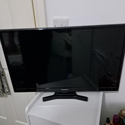 Panasonic tv hardly been used and perfect working condition.
Great for child's bedroom or caravan.
See photos for model number and tech details