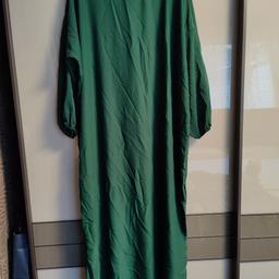 Abaya Kleid grün
neu nie getragen
Größe S bis L Einheitsgröße
für gr. 1.70


Versand oder Abholung