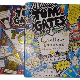 This Tom Gates book set includes these 2 books:

Excellent Excuses
Top of the class

In great conditon
-COLLECTION ONLY-