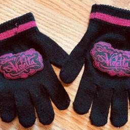 Disney Violetta
Handschuhe
Schwarz mit pink
Neuwertig!
Porto muss bei Versand bezahlt werden!