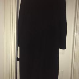 ! SALE SALE SALE!!!
REDUCED FOR QUICK SALE
I have a Pierre Cardin genuine gents overcoat in navy blue colour
Size 44 Regular Double breasted wool cashmere and other materials see label in good condition for only £45
CASH ON COLLECTION ONLY from Ilford area thanks