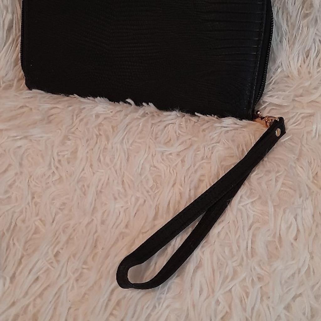 new black purse